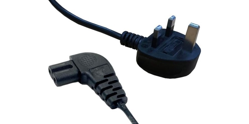 electrosmart Black 3m Mains Power Cable/Lead 3 Pin Moulded UK Plug to Right Angled IEC C7 Figure 8